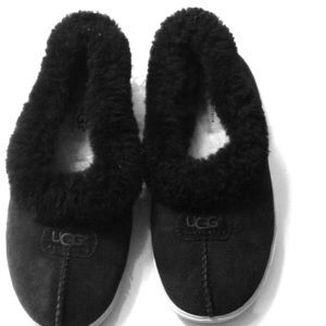 Ugg child’s sneaker lined sheepskin slip on’s